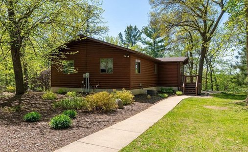 House in Eau Galle, Wisconsin, United States 1
