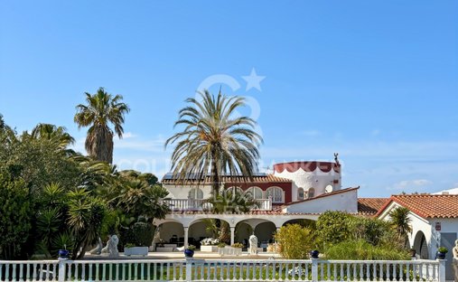 Villa à Empuriabrava, Catalogne, Espagne 1