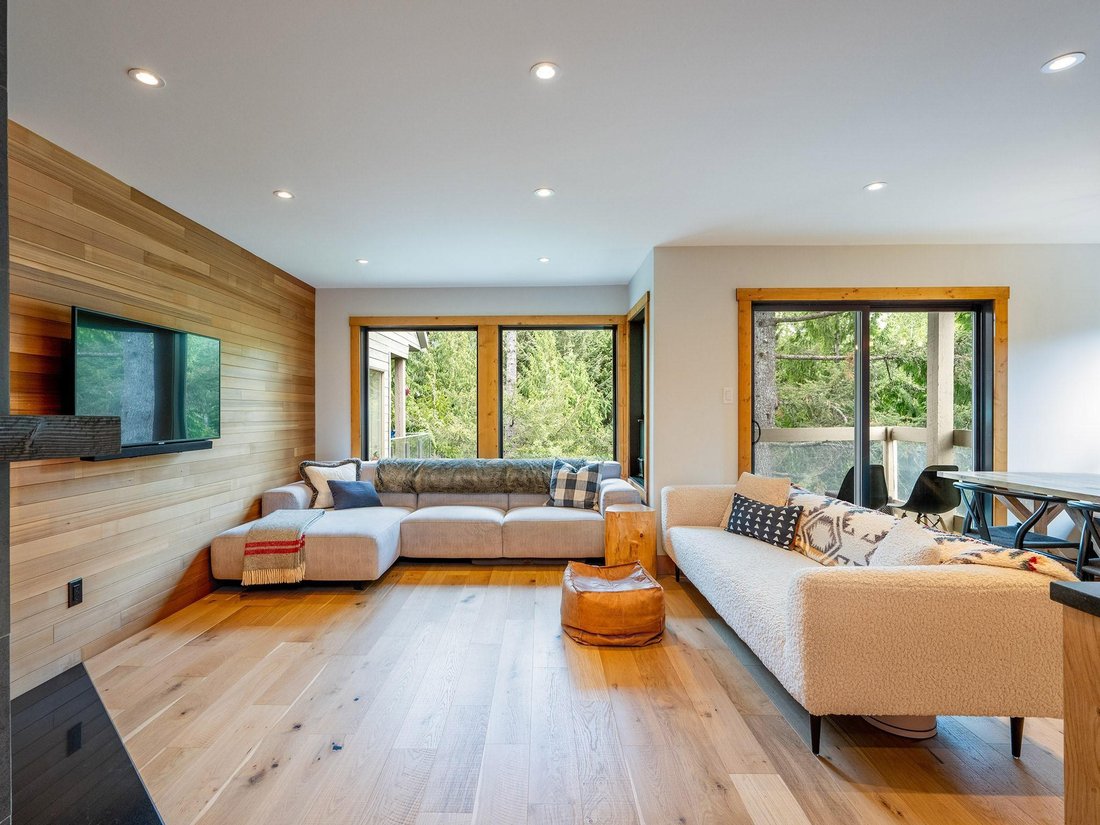 House in Whistler, British Columbia, Canada 5 - 17971274