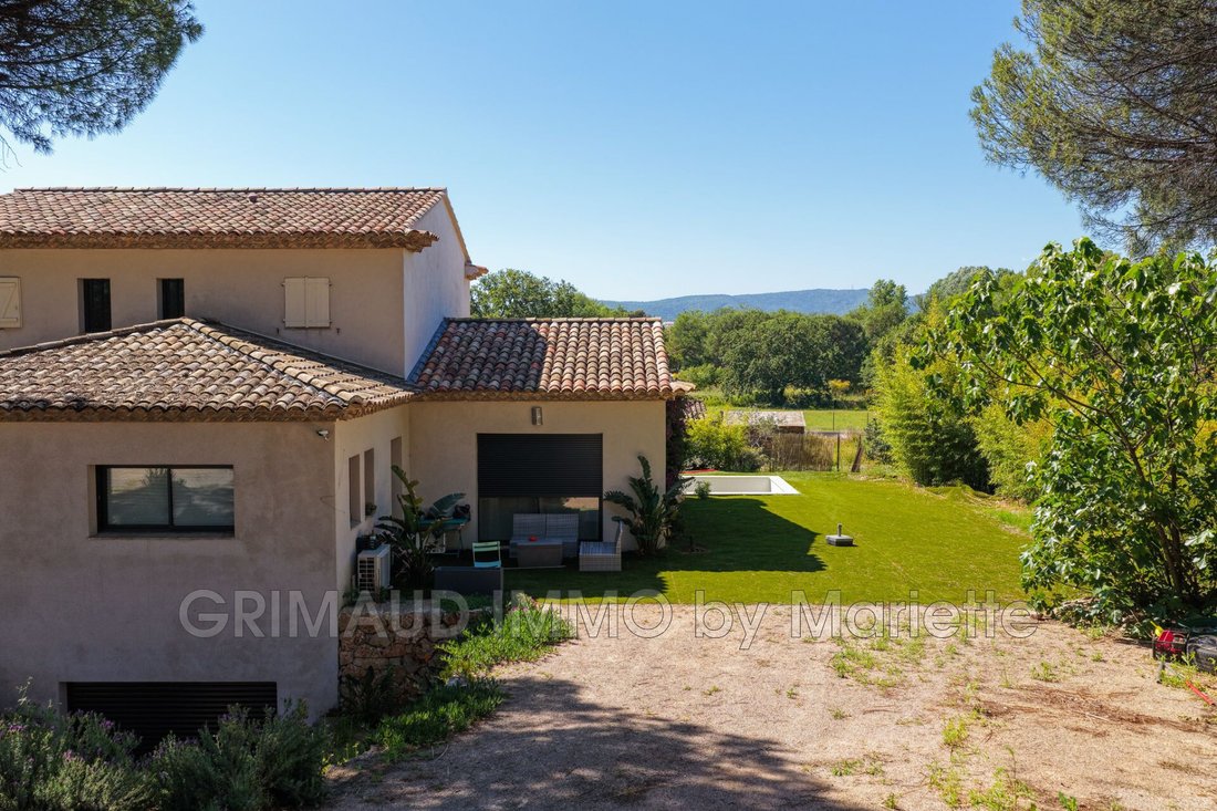 Villa in Grimaud, Provence-Alpes-Côte d'Azur, France 5 - 14690302