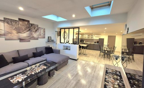 Apartment in Rosny-sur-Seine, Ile-de-France, France 1