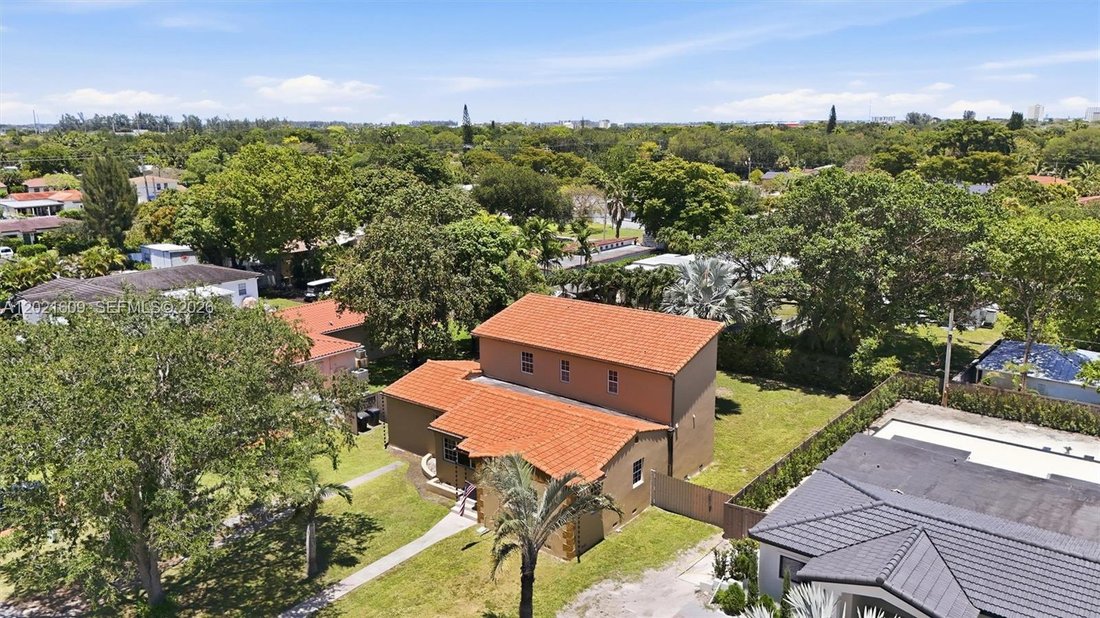 House in Miami Springs, Florida, United States 3 - 17966831