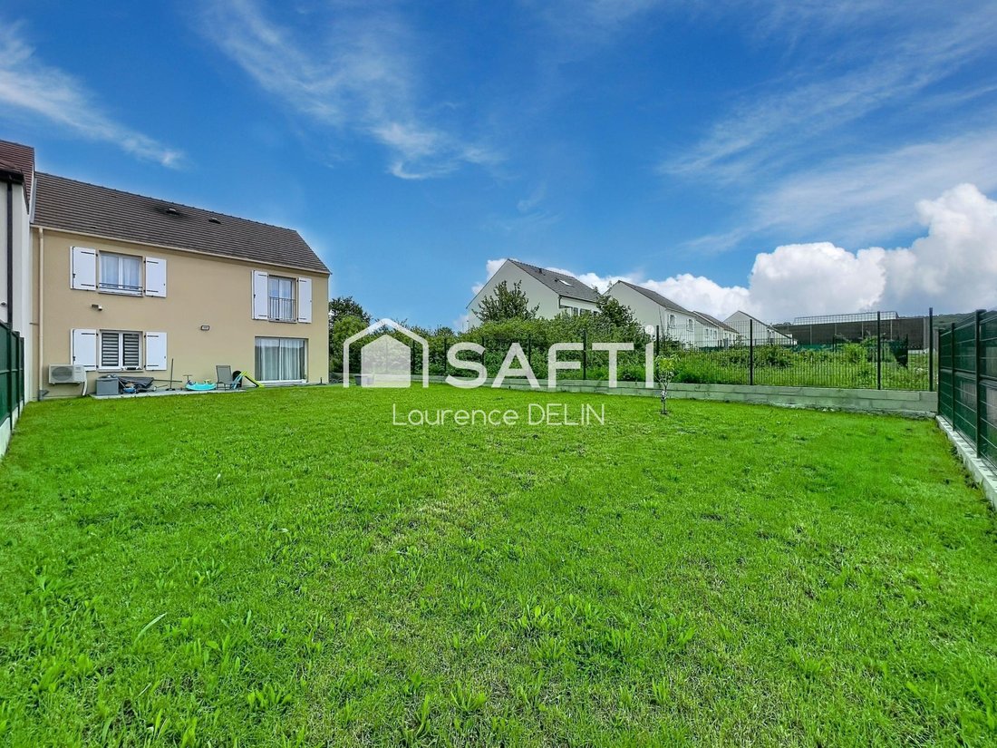 House in Jouy-le-Moutier, Ile-de-France, France 1 - 17968035