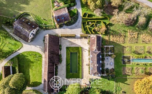 Estate in Argentan, Normandy, France 1