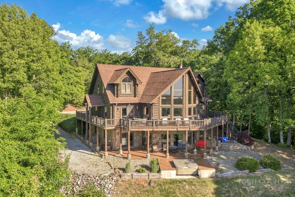 House in Ferguson, North Carolina, United States 3 - 17968614