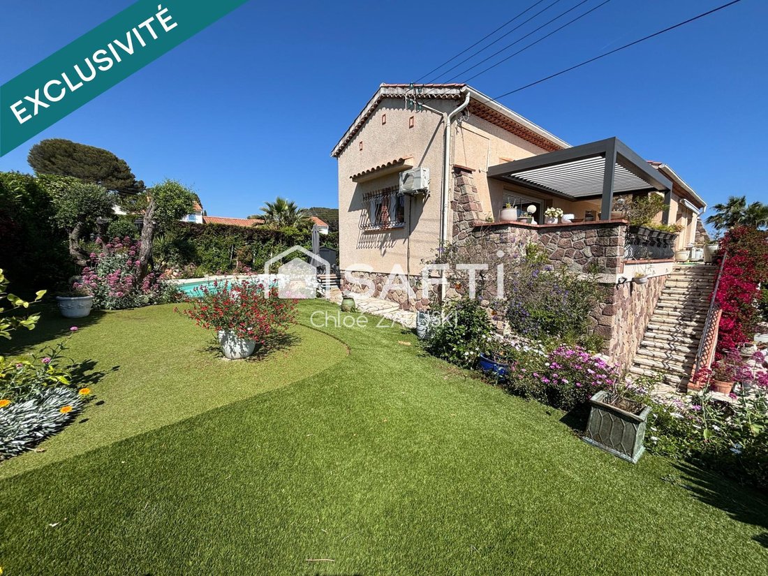 House in Le Dramont-Agay-Anthéor-Le Trayas, Saint-Raphaël, France 1 - 17968006