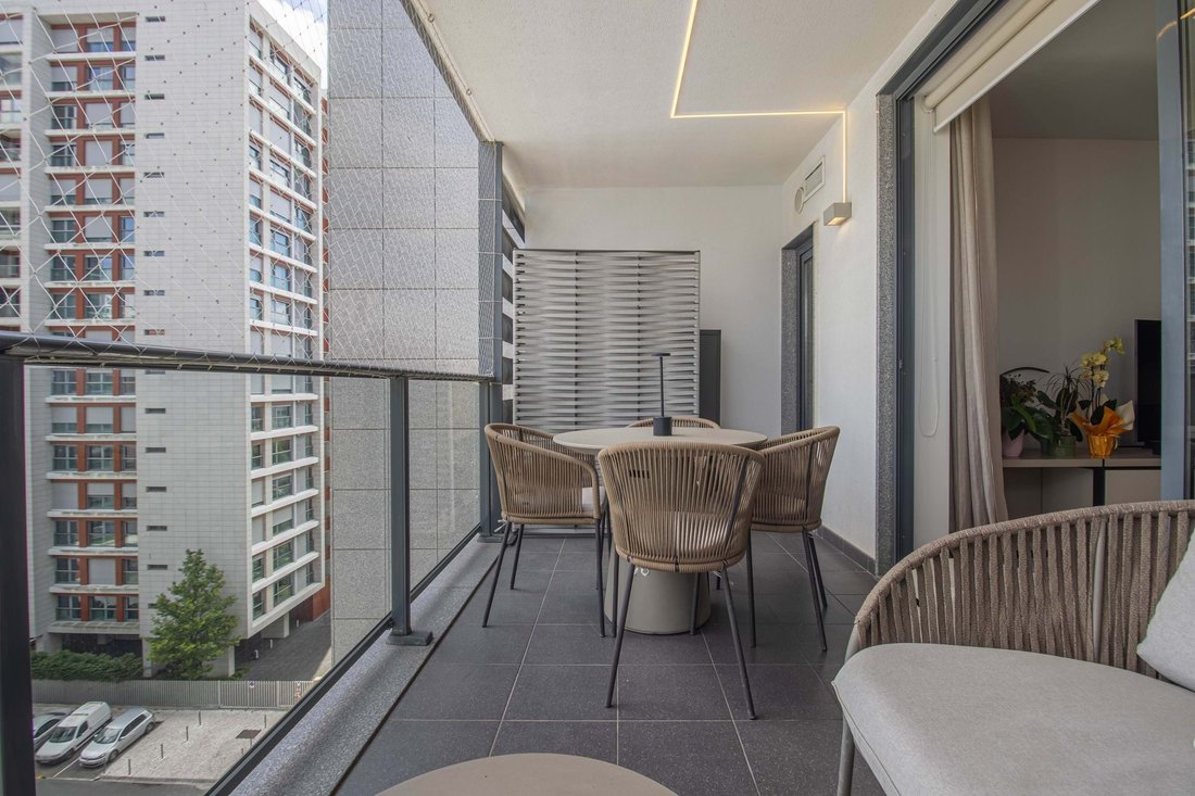 Apartment in Alvalade, Lisbon, Portugal 1 - 17967838
