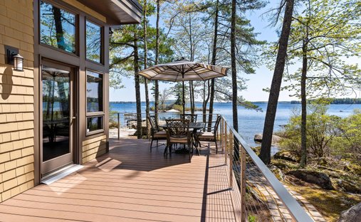 House in Raymond, Maine, United States 1