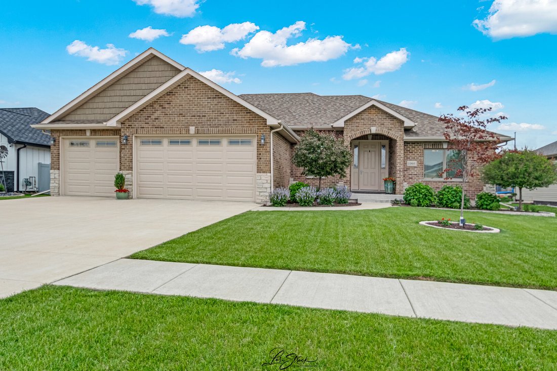 House in Bourbonnais, Illinois, United States 1 - 17969412