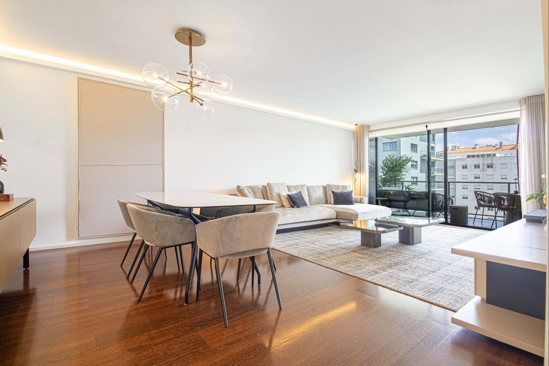 Apartment in Alvalade, Lisbon, Portugal 4 - 17967838