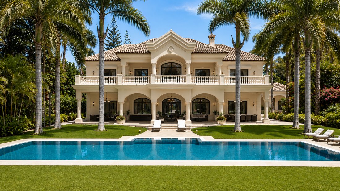 Villa in Guadalmina Baja, San Pedro de Alcantara, Spain 1 - 15709490