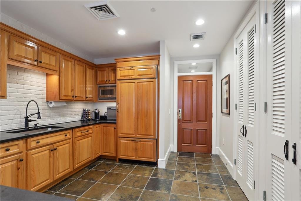 Condo in New Orleans, Louisiana, United States 5 - 17971925
