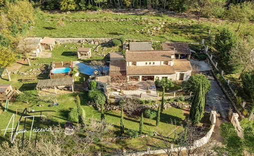 Maison à Est, Lorgues, France 1