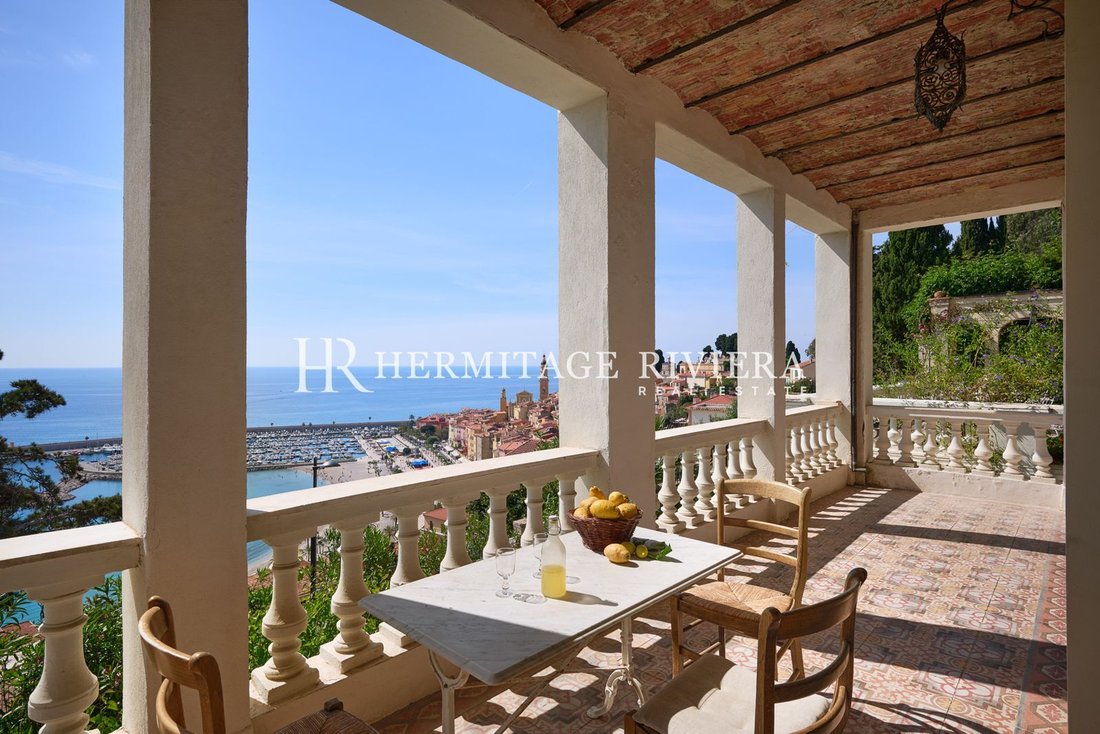 Villa in Menton, Provence-Alpes-Côte d'Azur, France 2 - 17967128