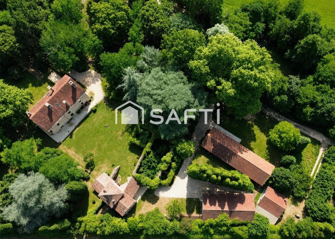 House in Monsempron-Libos, Nouvelle-Aquitaine, France 1 - 17968018
