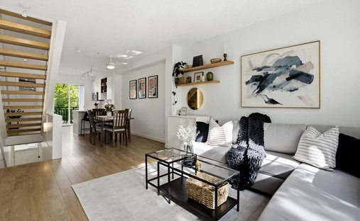 House in Pitt Meadows, British Columbia, Canada 1