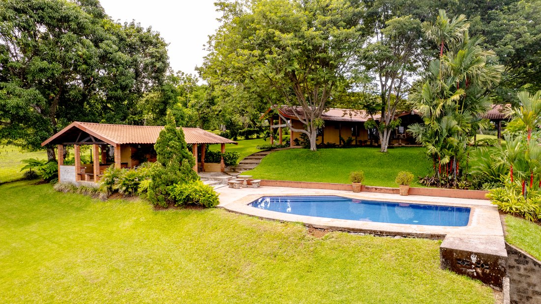 Farm Ranch in Vueltas, Alajuela Province, Costa Rica 2 - 17965961