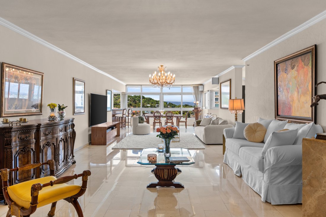 Apartment in Guaynabo, Guaynabo, Puerto Rico 1 - 17968497