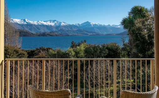 House in Wanaka, Otago, New Zealand 1