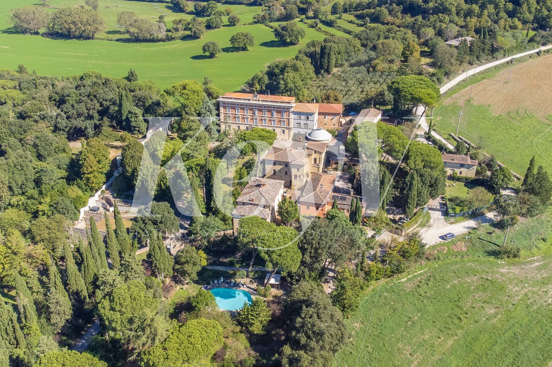Villa in Chiusi, Tuscany, Italy 1 - 17972861