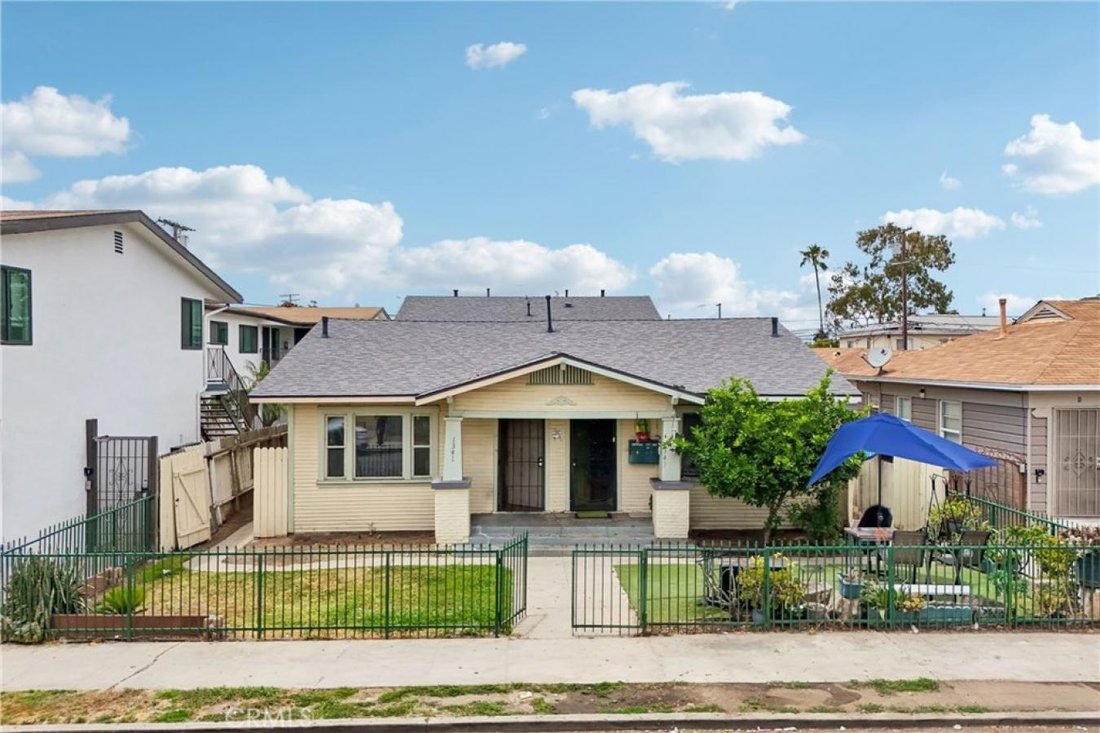 House in Signal Hill, California, United States 1 - 17973009