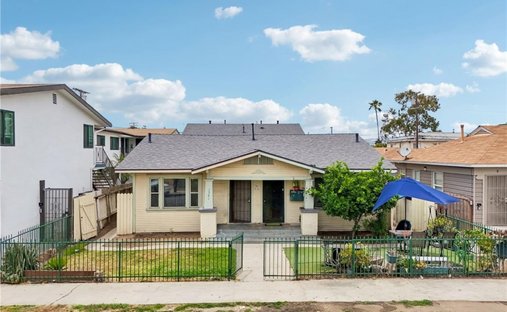 House in Signal Hill, California, United States 1