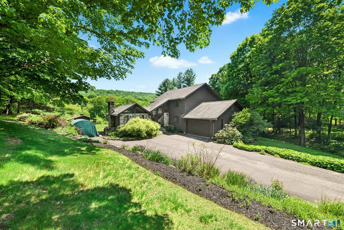 House in Newtown, Connecticut, United States 3 - 17961959