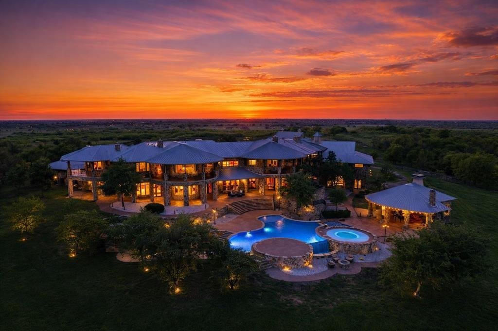 House in Sanger, Texas, United States 3 - 17952434
