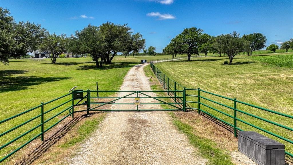 Farm Ranch in Glen Rose, Texas, United States 4 - 17972593