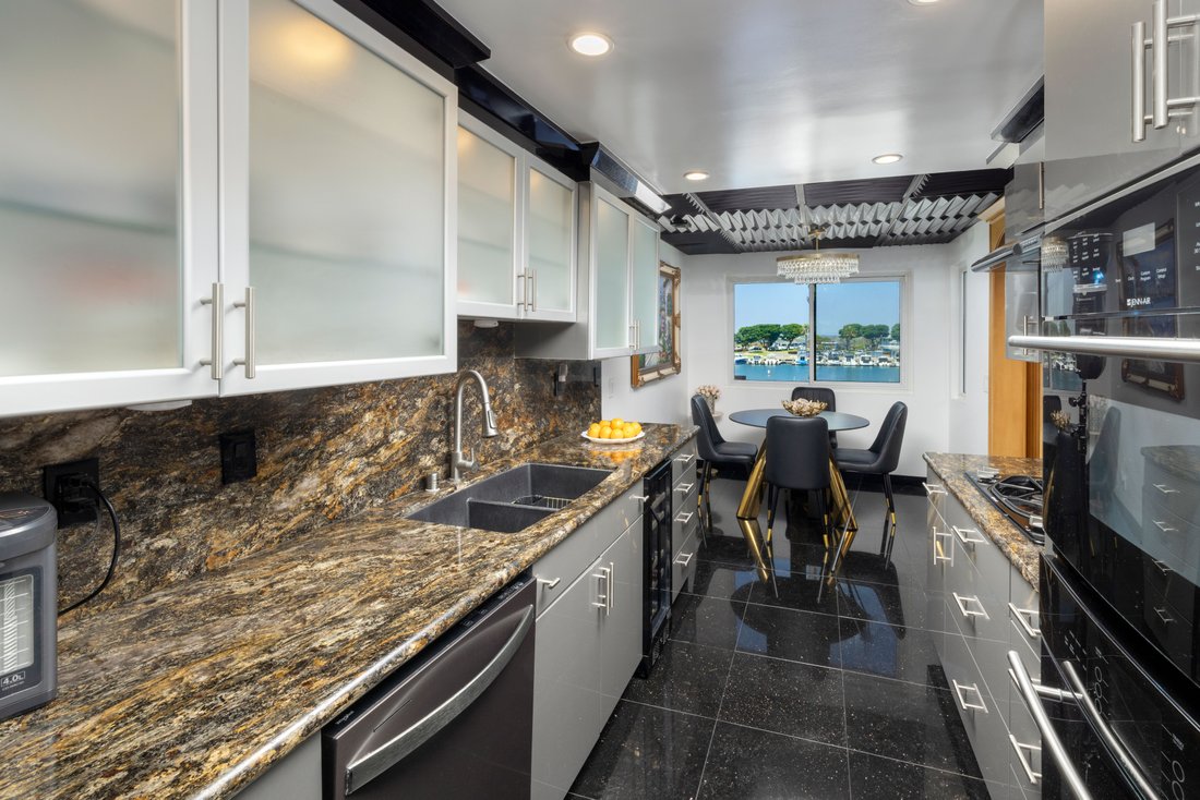 Condo in Huntington Beach, California, United States 2 - 17972778