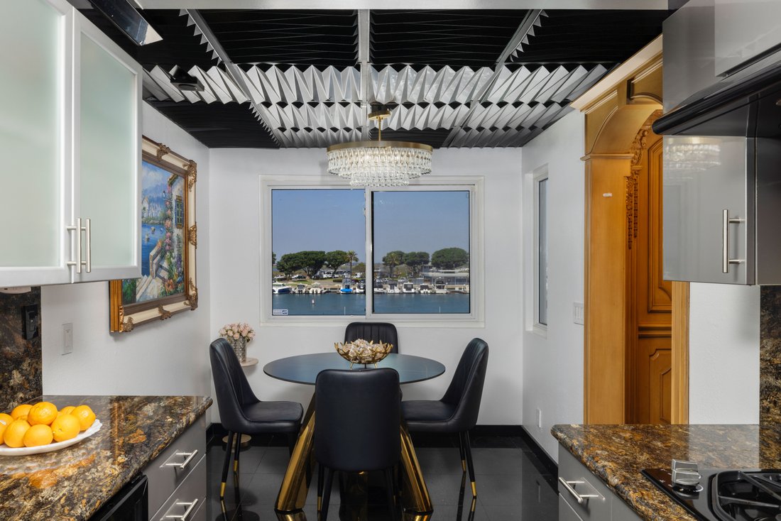 Condo in Huntington Beach, California, United States 3 - 17972778