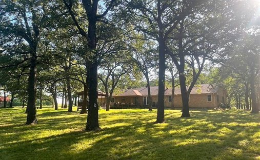 House in Gordonville, Texas, United States 1