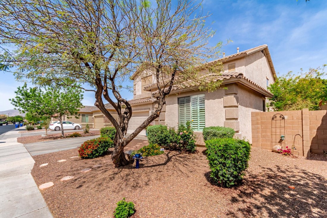 Surprise, Arizona, United States 4 - 17972629