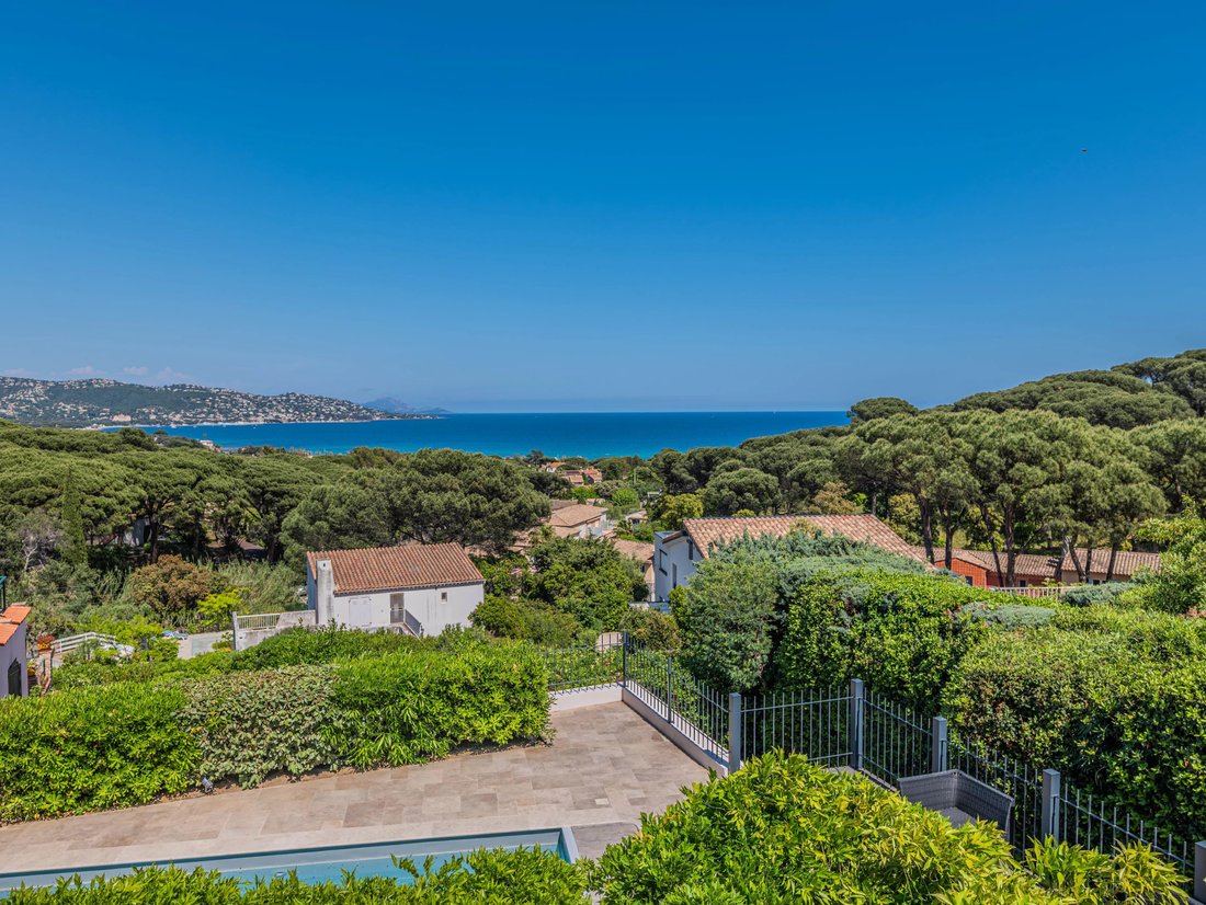Villa in Ville-Les Saquedes-Le Bouillonnet, Sainte-Maxime, France 1 - 17973059