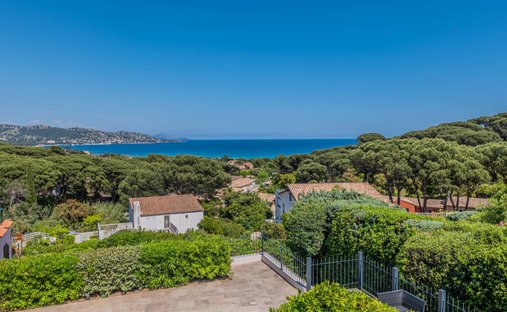 Villa a Ville-Les Saquedes-Le Bouillonnet, Sainte-Maxime, Francia 1