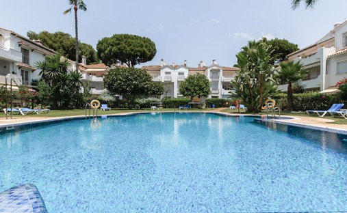 Penthouse en Atalaya Isdabe, Estepona, Andalucía 1