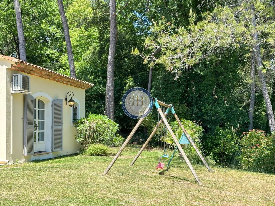 Villa in Opio, Provence-Alpes-Côte d'Azur, France 2 - 17973043