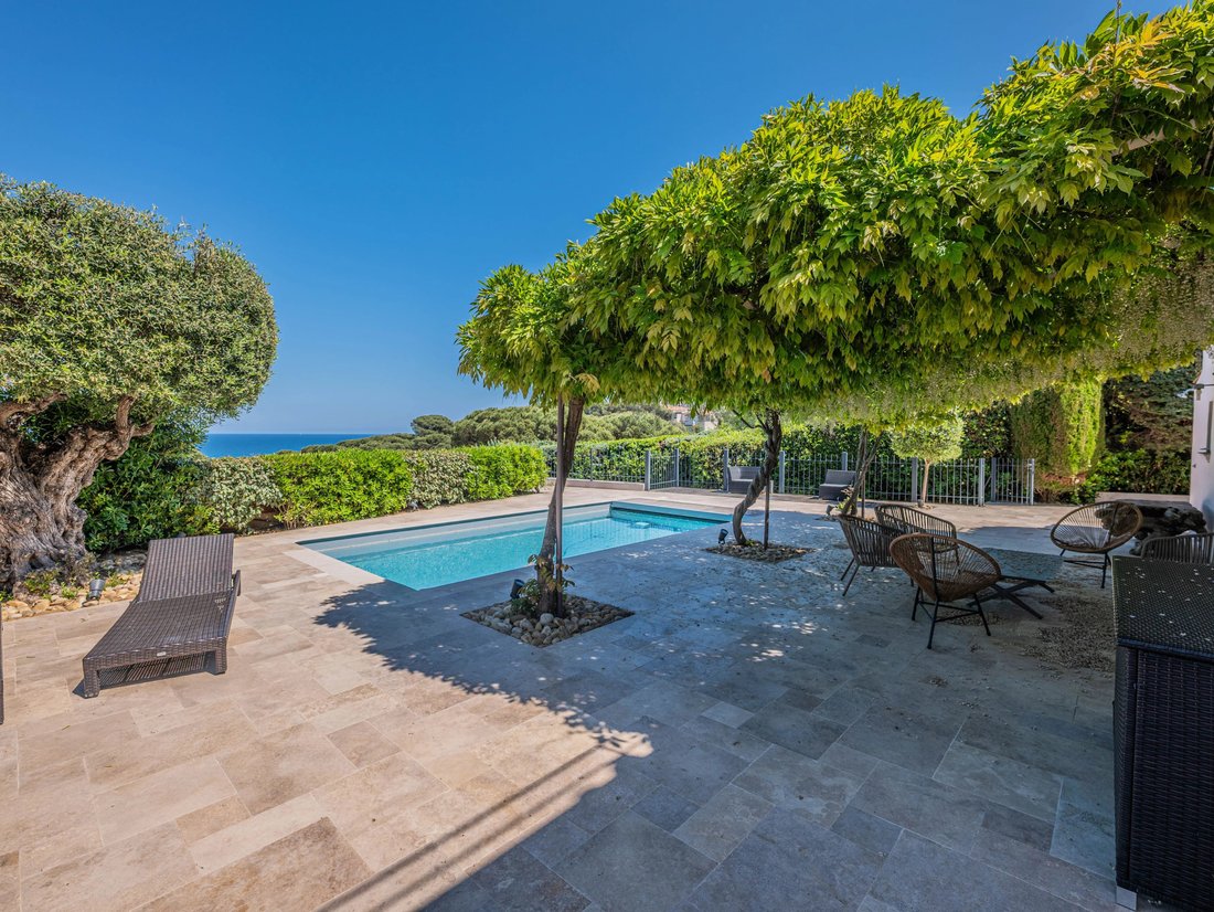 Villa in Ville-Les Saquedes-Le Bouillonnet, Sainte-Maxime, France 2 - 17973059
