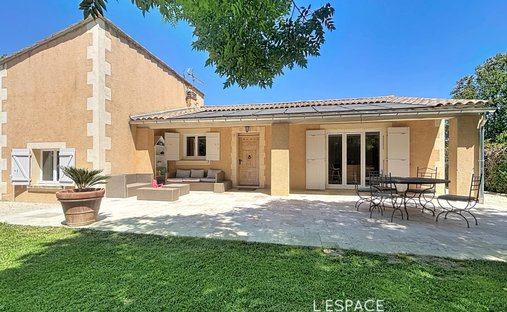 Villa à Cavaillon, Provence-Alpes-Côte d'Azur, France 1