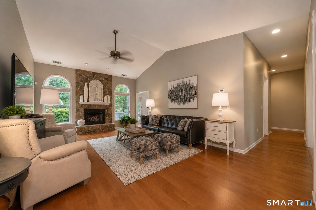 Condo in Farmington, Connecticut, United States 3 - 17933392