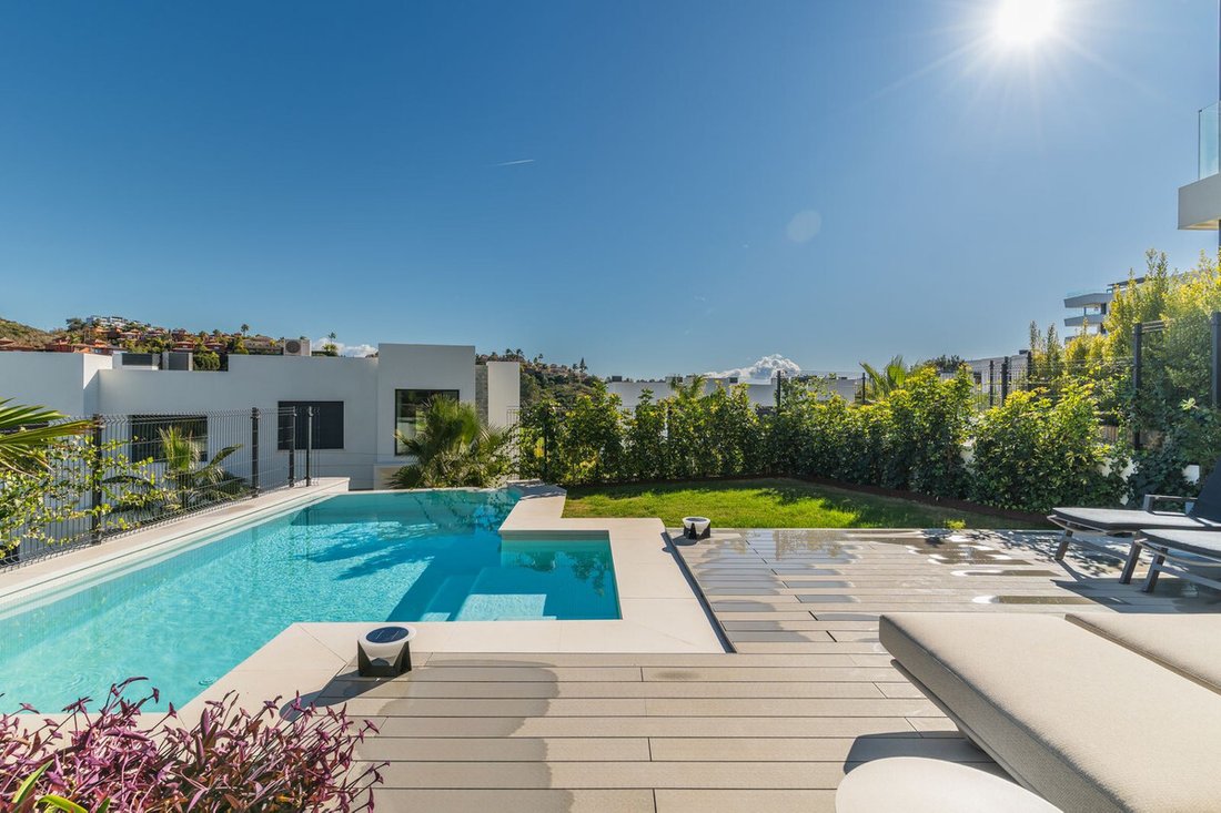 Villa in Marbella, Andalusia, Spain 4 - 17972761