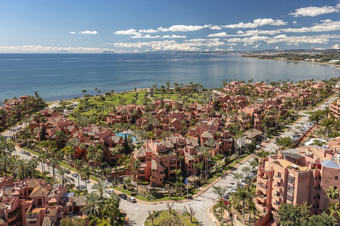 Penthouse in Cancelada, Estepona, Andalusia 5 - 17972756