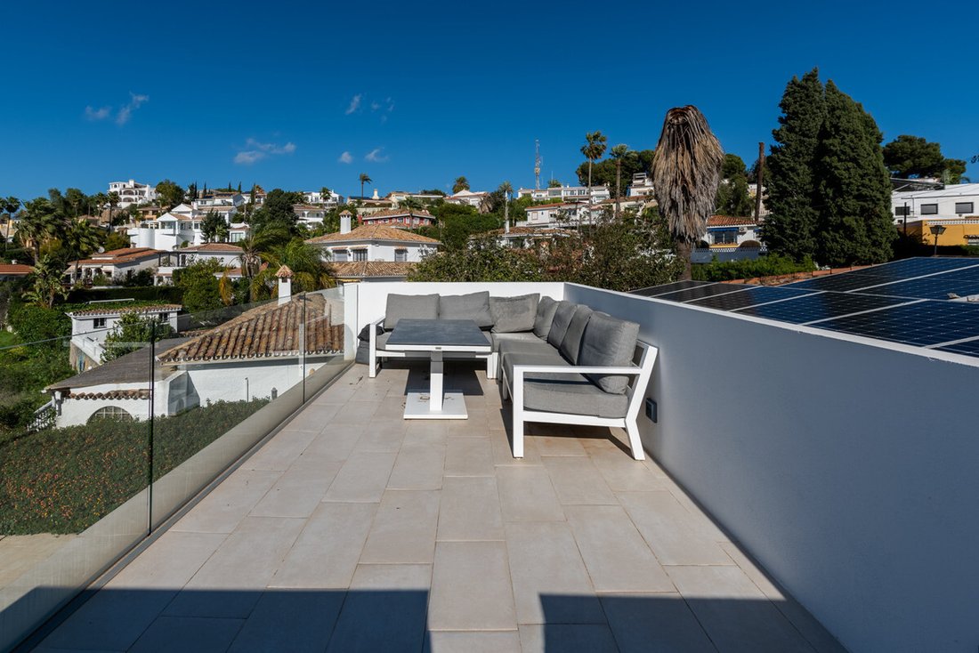 Villa in Nueva Andalucia, Marbella, Spain 4 - 17972811
