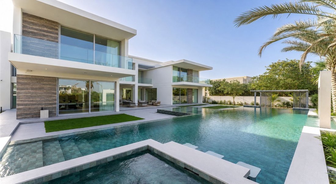 Villa in Hadaeq Sheikh Mohammed Bin Rashid, Dubai, United Arab Emirates 1 - 17973270