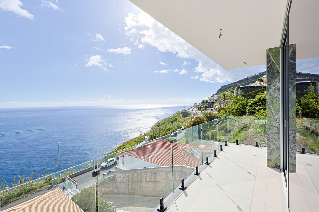 Villa in Arco da Calheta, Madeira, Portugal 1 - 17973542