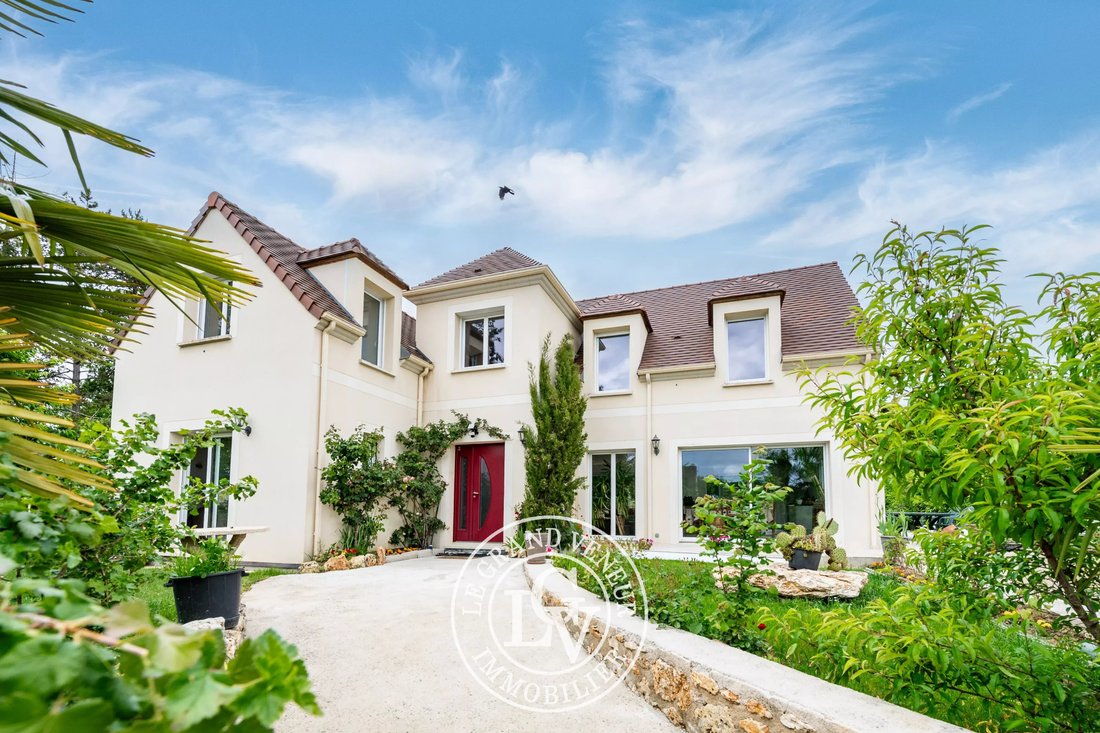 House in Moisenay, Ile-de-France, France 1 - 17973402