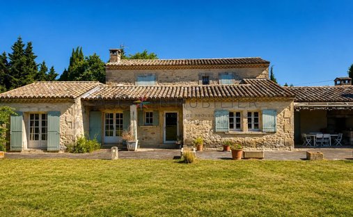 House in Saint-Rémy-de-Provence, Provence-Alpes-Côte d'Azur, France 1