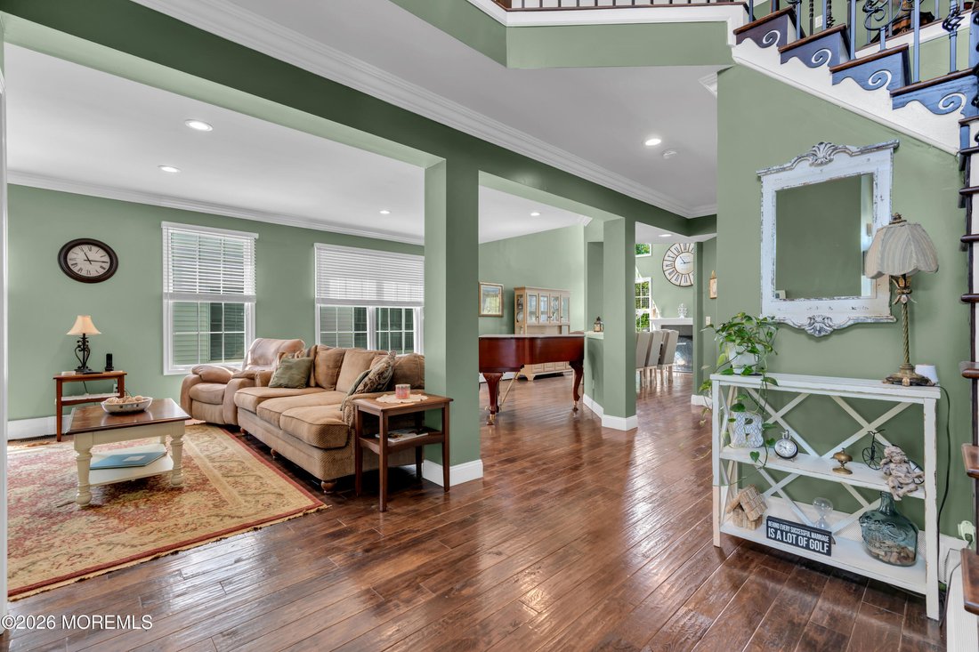 House in Manalapan Township, New Jersey, United States 3 - 17973570
