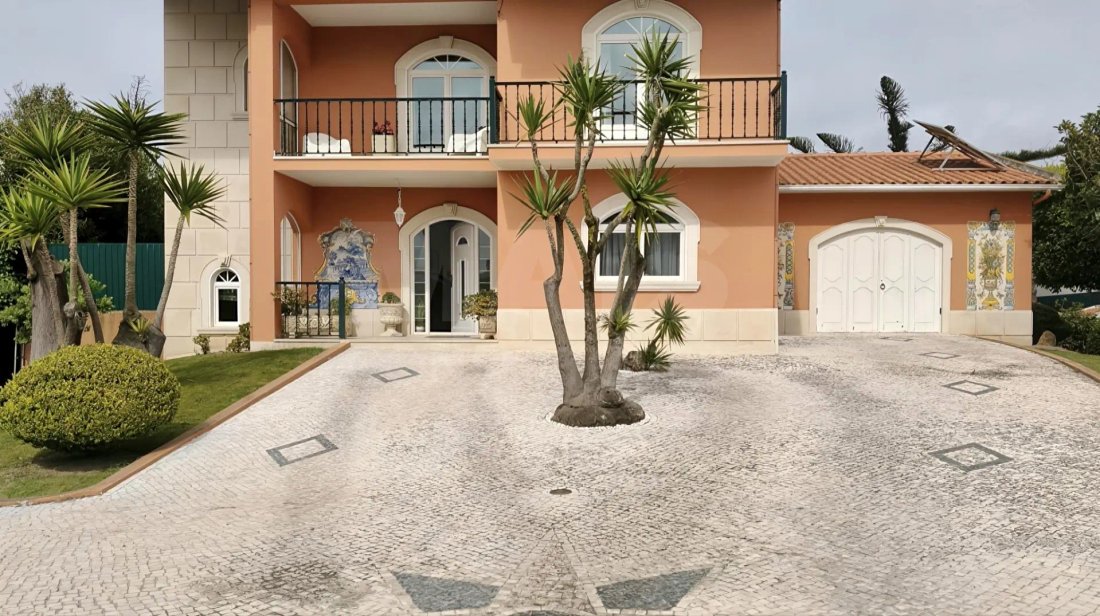 Villa in A dos Cunhados e Maceira, Lisbon, Portugal 1 - 17973199