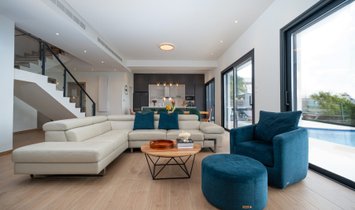House in Agios Athanasios, Limassol, Cyprus 1